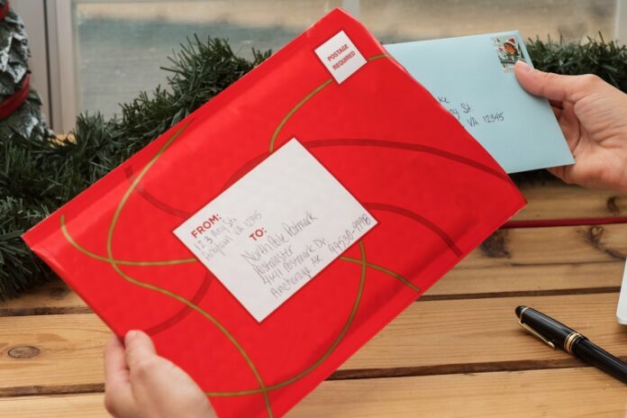 El Servicio Postal de Estados Unidos inicia programa Operación Santa.