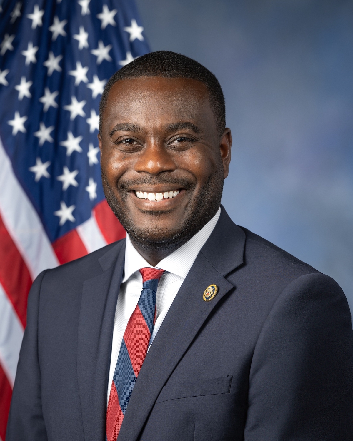 Congresista Gabe Amo.