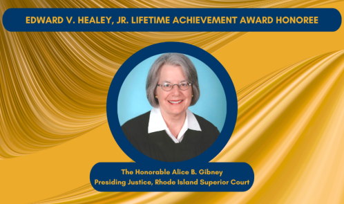 Honorable Alice B. Gibney, juez presidente del Tribunal Superior de Rhode Island.