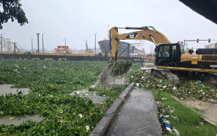 Puente flotante de Santo Domingo.