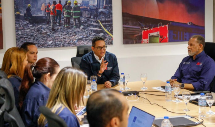 Reunión del Centro de Operaciones de Emergencias (COE), la División de Aeronaves Tripuladas a Distancia (Drones del 911) y la Comisión Militar y Policial (Comipol).