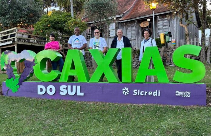 Carmen Bretón, Máximo Reynoso, Julián Mercedes, Enrique McDougal y Cristina Rosario.