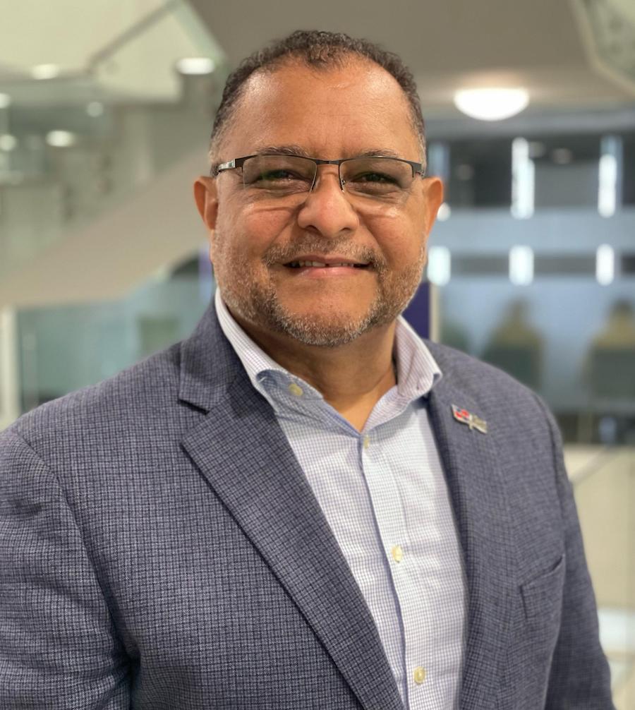 Periodista y abogado Edwin De La Cruz.