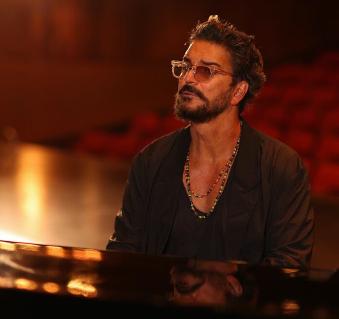 Ricardo Arjona.