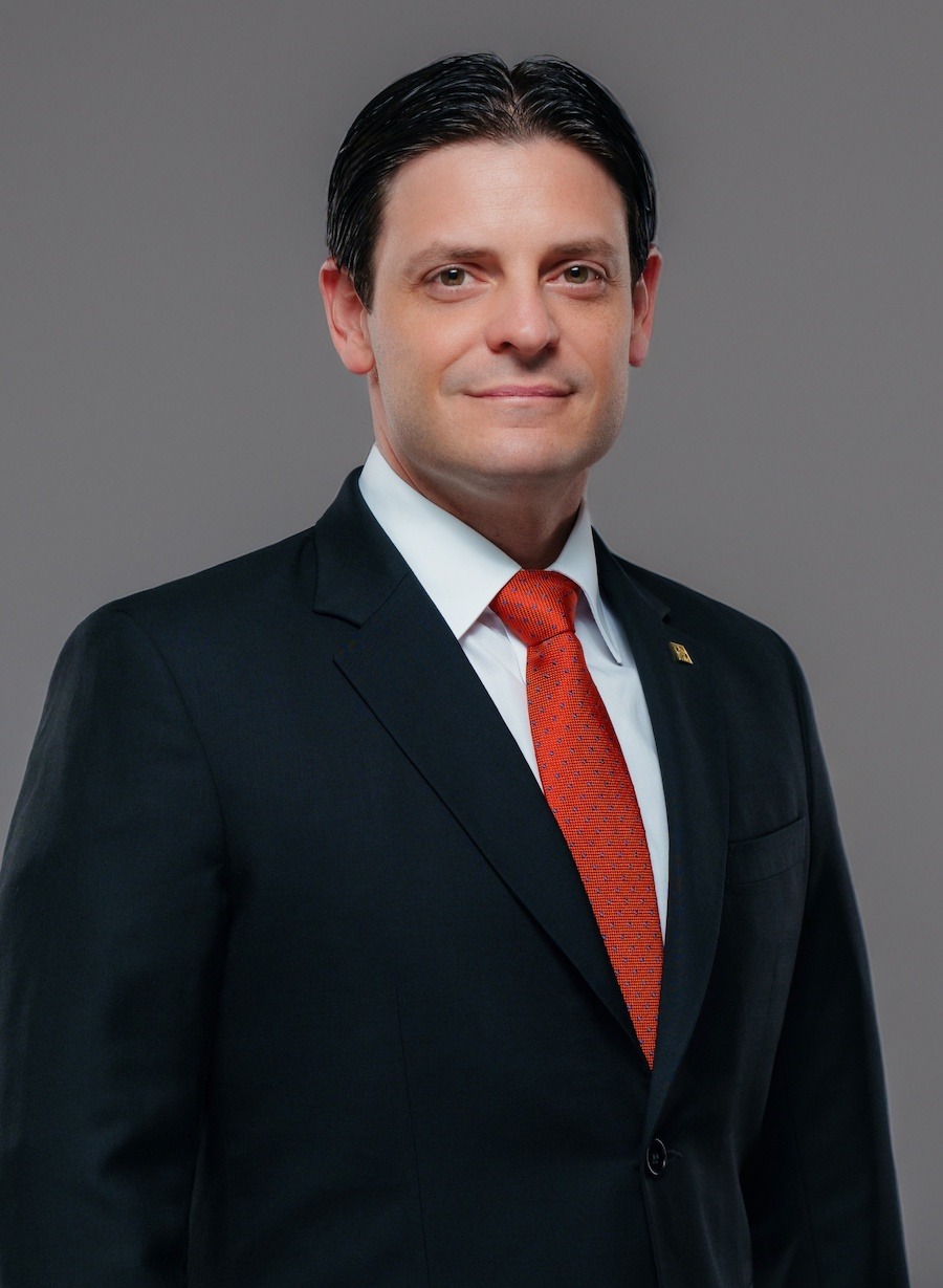 Manuel Grullón Hernández.