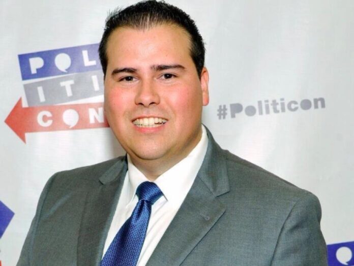 Omar Navarro.