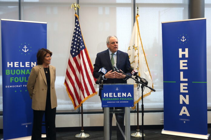 El Fiscal General Peter Neronha yHelena Buonanno Foulkes.