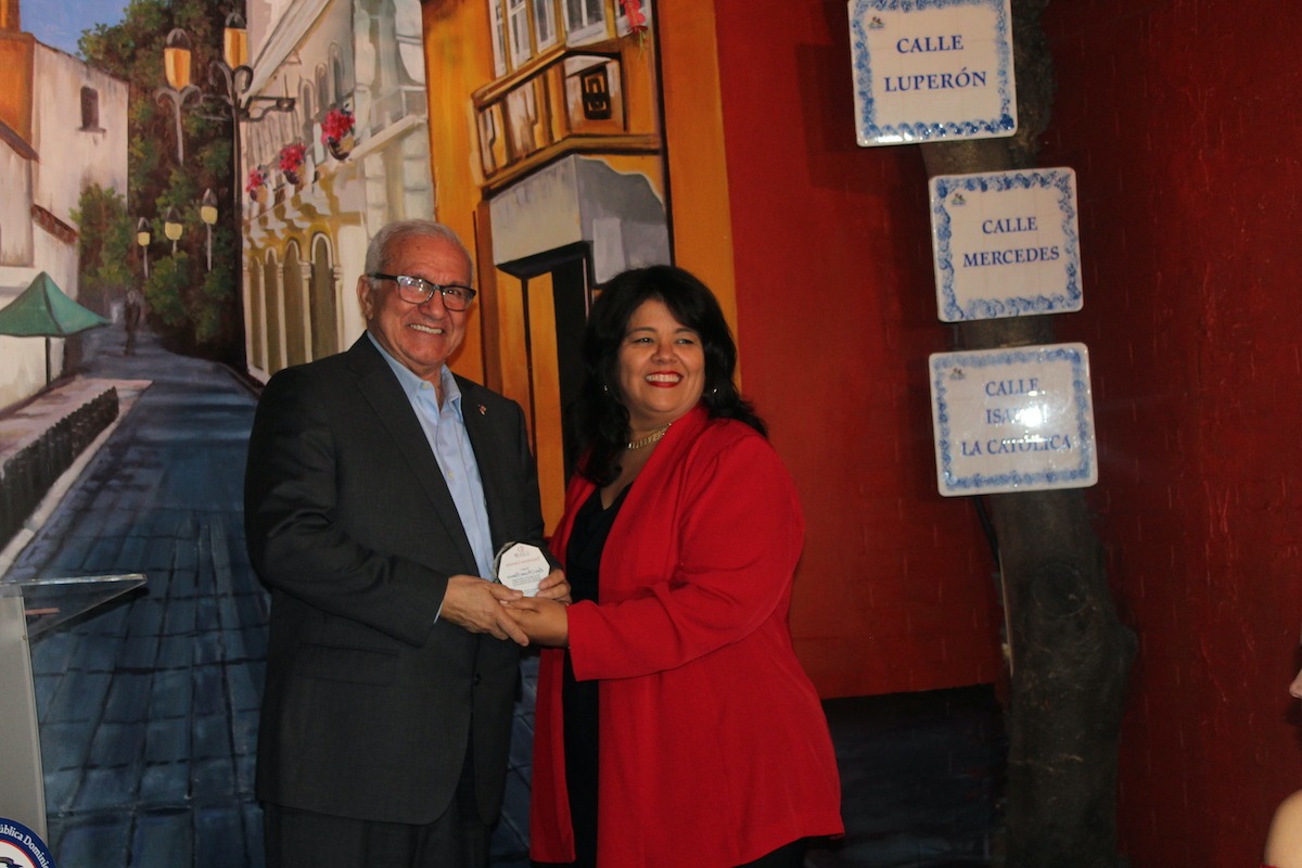 El médico, cirujano dental y escritor dominicano doctor Luis Eurípides Arzeno Romero.