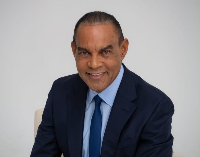 Dr. Rudolph Moise, candidato al Congreso por el Distrito 20 del sur de la Florida.