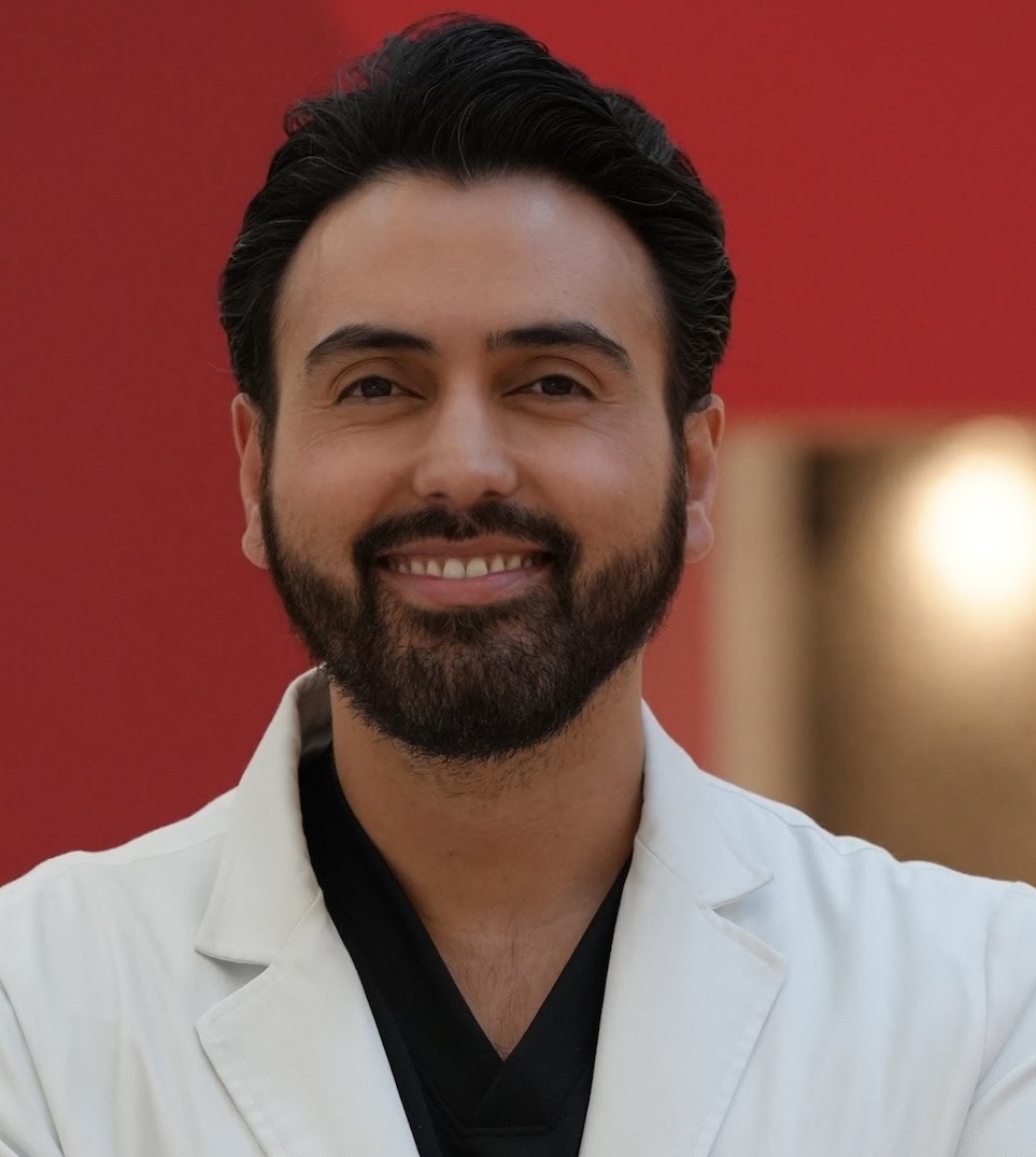 El doctor Naim Dahdah es médico internista.
